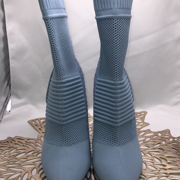 Steve Madden Baby Blue Maxwell Stiletto Point Toe Sock Booties Size 7 - Picture 2 of 10